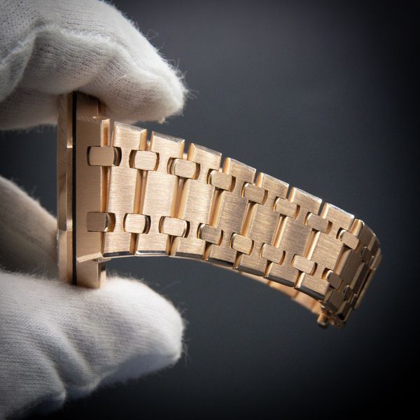 Audemars Piguet Royal Oak 15400OR.OO.1220OR.02